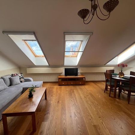 Old Town Apartment With Free Parking Vilnius Exteriör bild